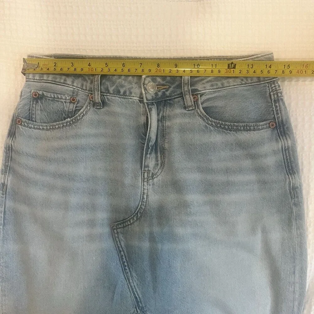 AE Dreamy Drape Low-Rise Denim Maxi Skirt Size 0 American Eagle - Picture 3 of 14